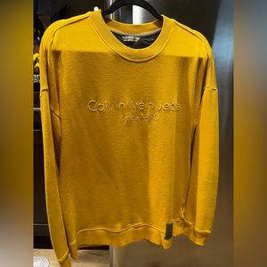CALVIN KLEIN LONG SLEEVE SWEATER